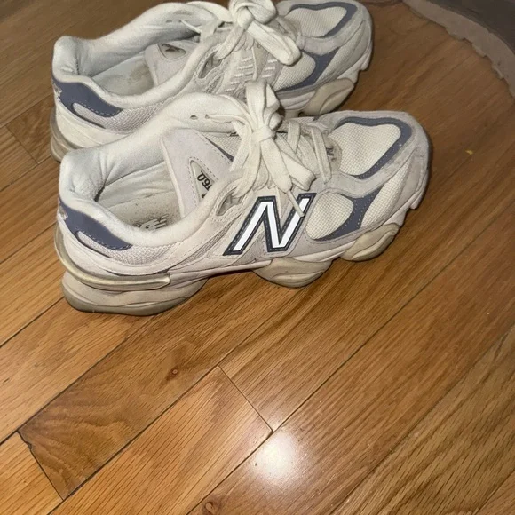 New Balance Cream and Gray Athletic Shoes - Picture 2 of 4